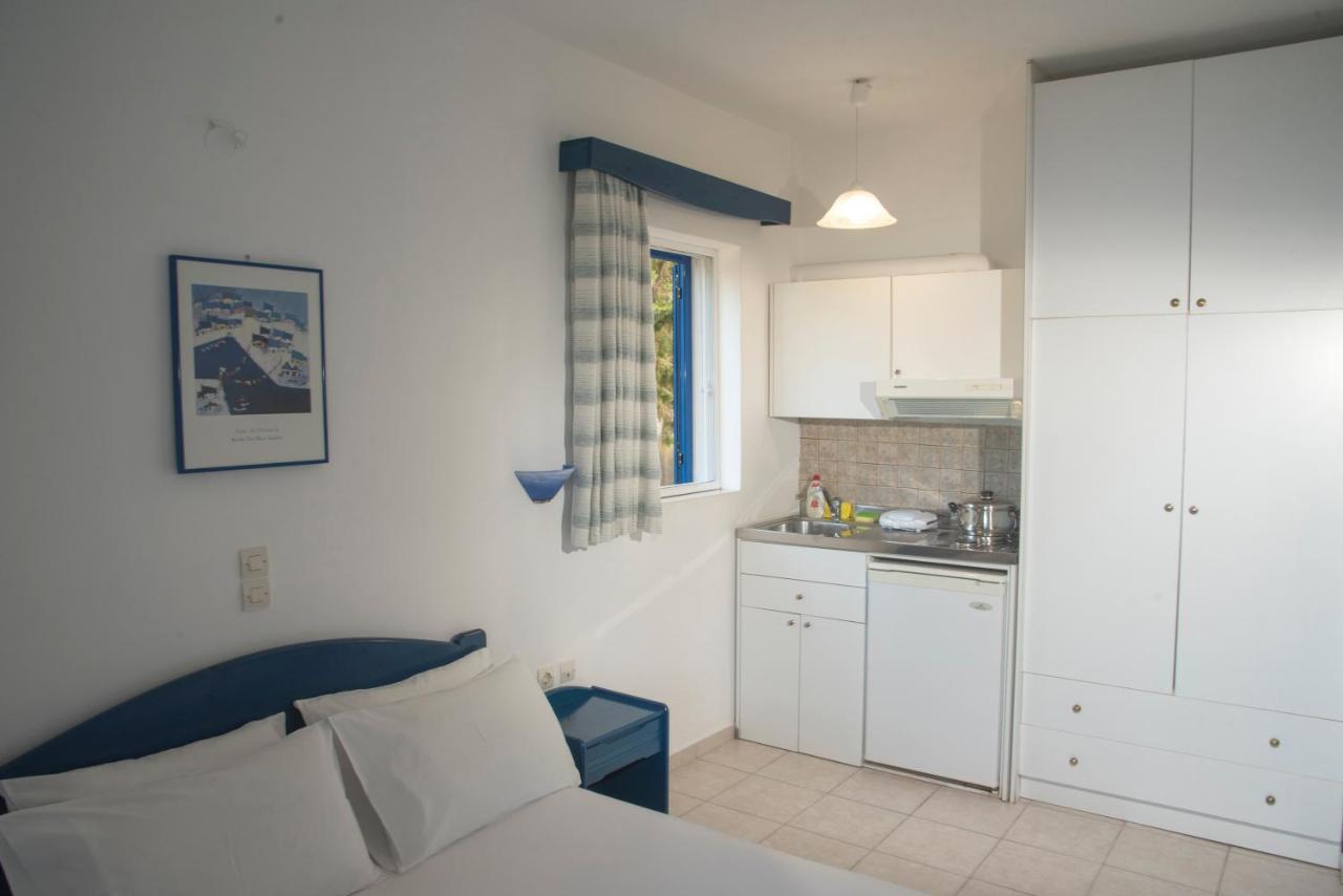 Nymphs Rooms & Apartments 尼基亚娜 外观 照片